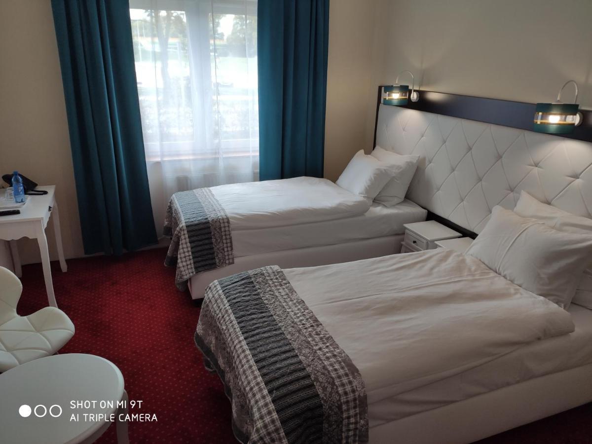 Hotel I Restauracja Admiral Legnica Eksteriør bilde