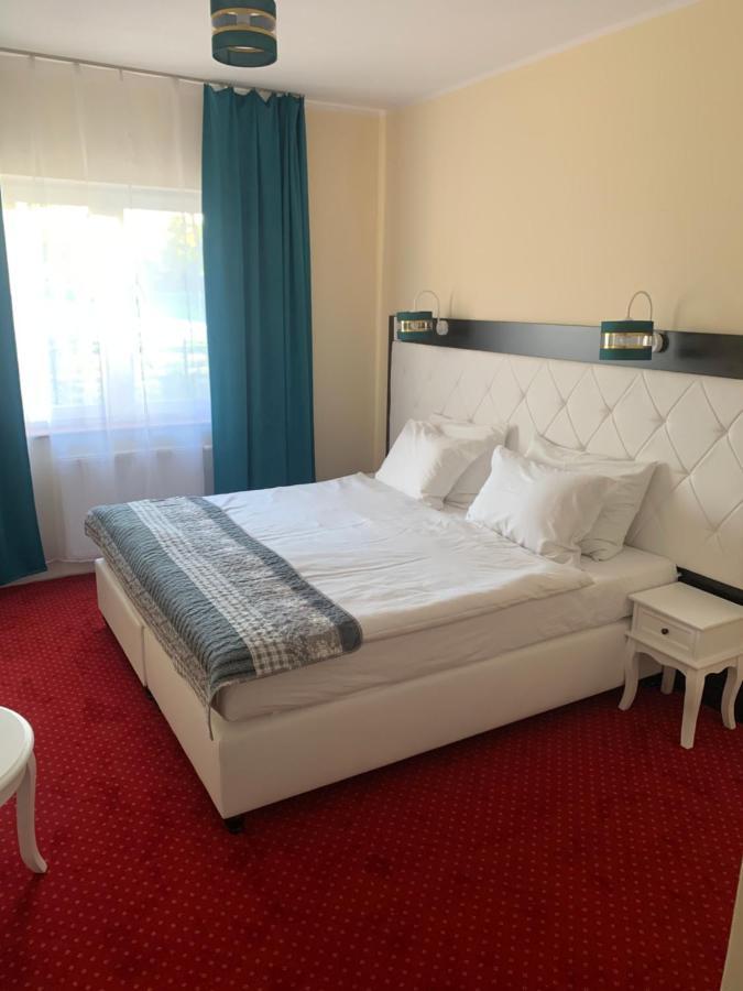 Hotel I Restauracja Admiral Legnica Eksteriør bilde