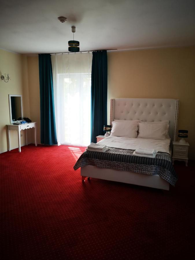 Hotel I Restauracja Admiral Legnica Eksteriør bilde