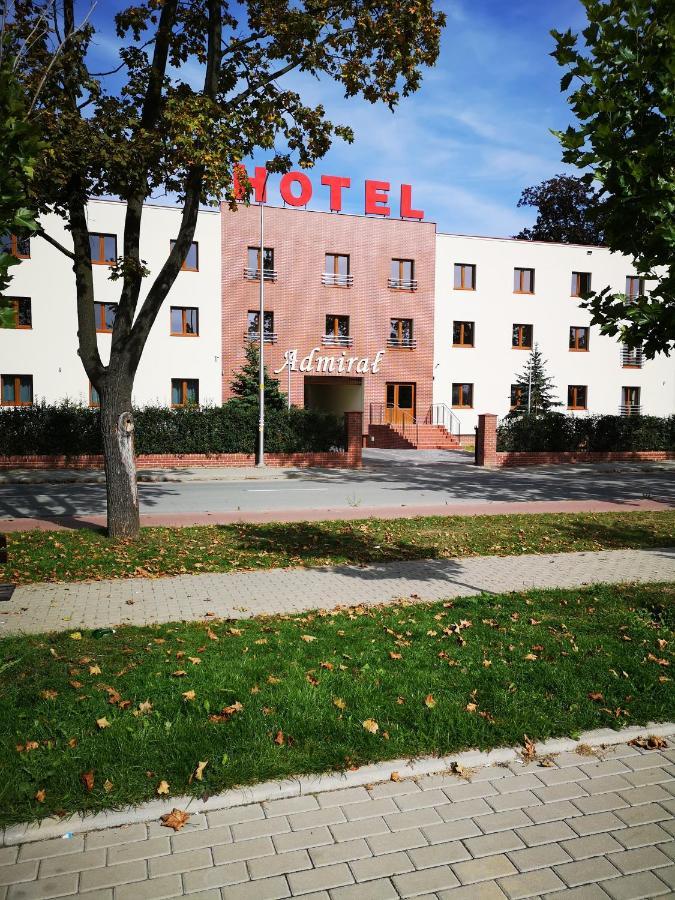 Hotel I Restauracja Admiral Legnica Eksteriør bilde