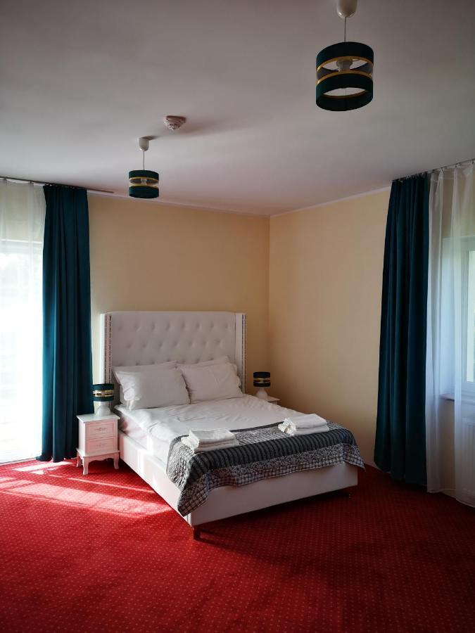 Hotel I Restauracja Admiral Legnica Eksteriør bilde